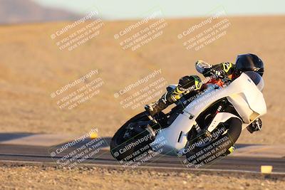 media/Dec-05-2025-CVMA Friday Practice (Fri) [[303bad9a84]]/3-Racer 3 (NRS)/Mock Race/